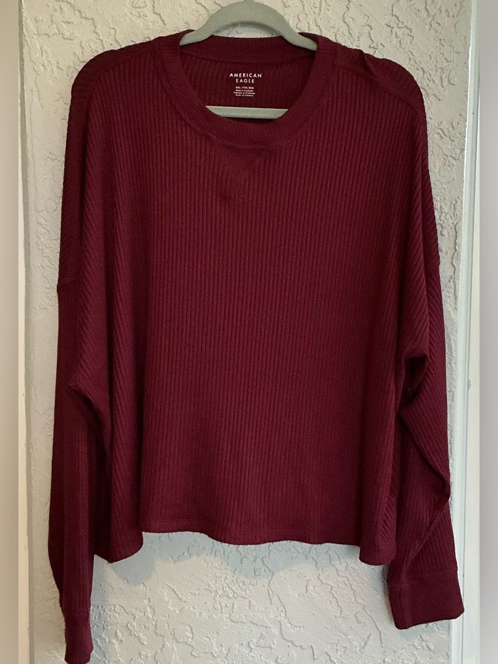 American Eagle Outfitters Ribbed Crewneck Pullover - Burgundy